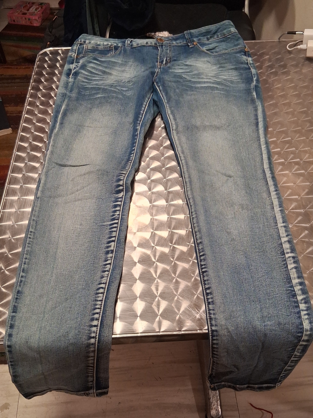 VIP Women's Straight Light Blue Washed Jeans